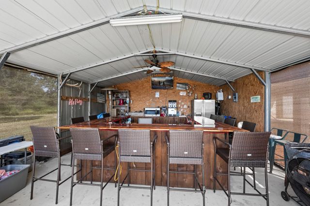 825 Recreational Road 255, Colmesneil, TX 75938