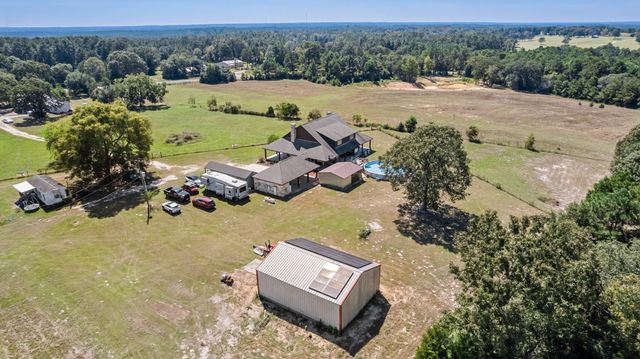 825 Recreational Road 255, Colmesneil, TX 75938