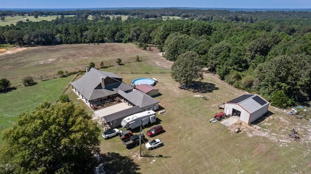 825 Recreational Road 255, Colmesneil, TX 75938