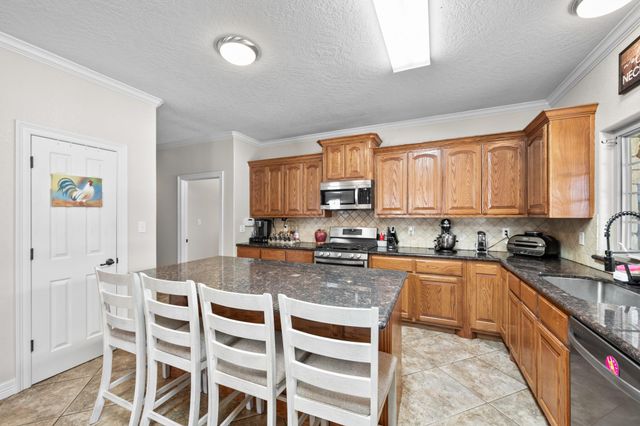 825 Recreational Road 255, Colmesneil, TX 75938