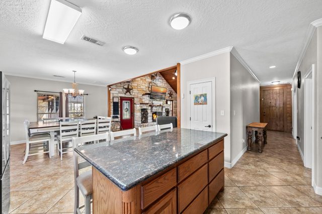 825 Recreational Road 255, Colmesneil, TX 75938