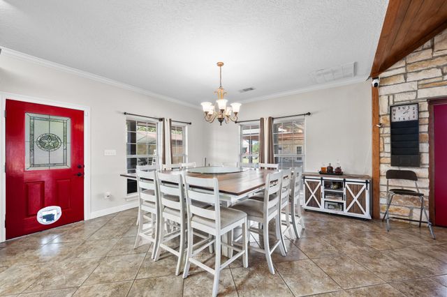 825 Recreational Road 255, Colmesneil, TX 75938