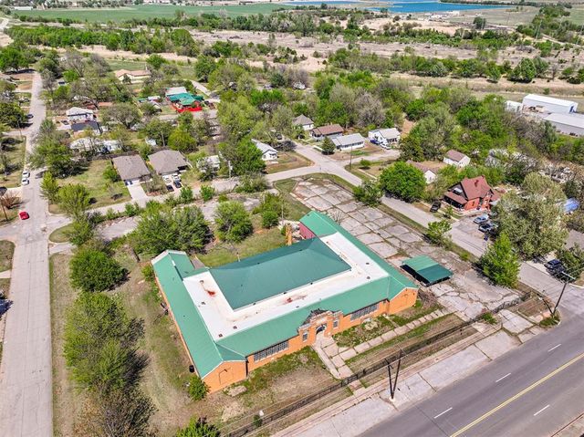 100 E Foreman Street, El Reno, OK 73036