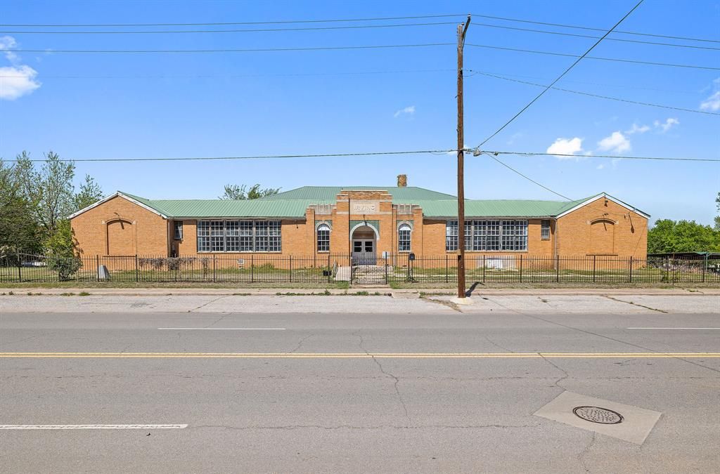 100 E Foreman Street, El Reno, OK 73036