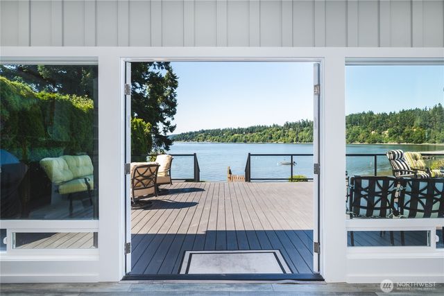 13532 Slice Street, Anacortes, WA 98221