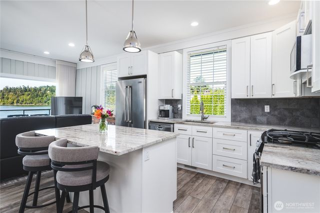 13532 Slice Street, Anacortes, WA 98221