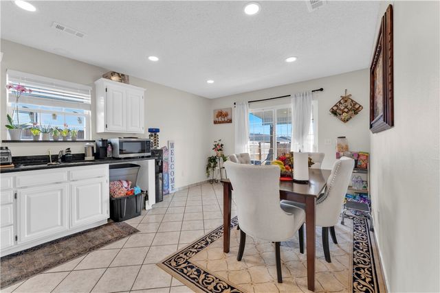 1252 W Bishop Drive, Rogers, AR 72756