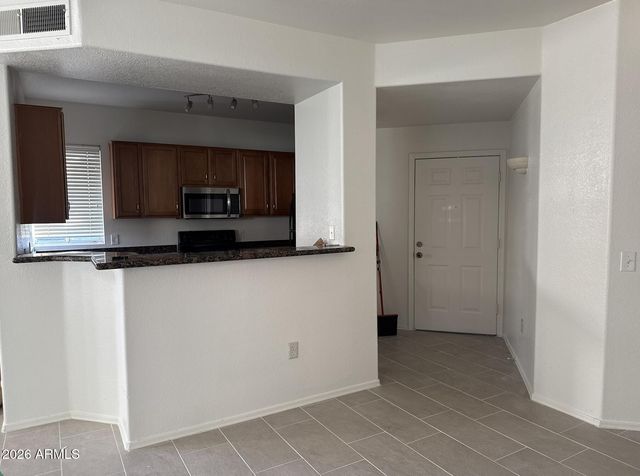 2929 W YORKSHIRE Drive 1049, Phoenix, AZ 85027