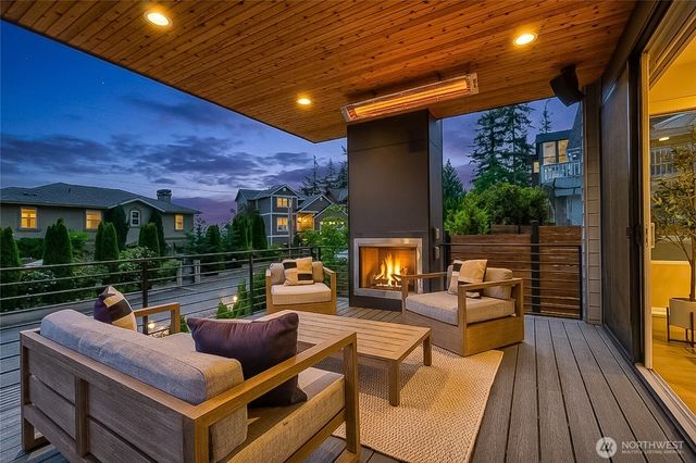 11855 89th Place NE, Kirkland, WA 98034
