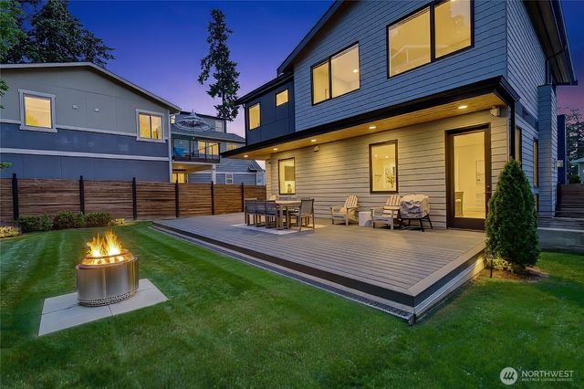 11855 89th Place NE, Kirkland, WA 98034