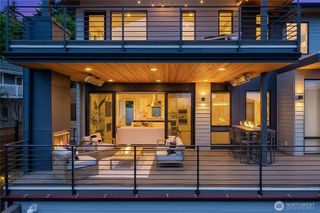 11855 89th Place NE, Kirkland, WA 98034