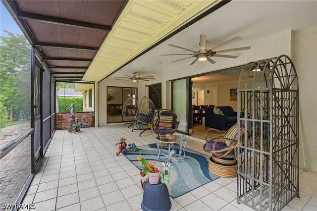 201 Palmetto Dunes CIR, Naples, FL 34113