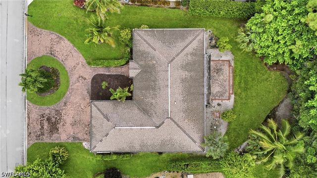 201 Palmetto Dunes CIR, Naples, FL 34113