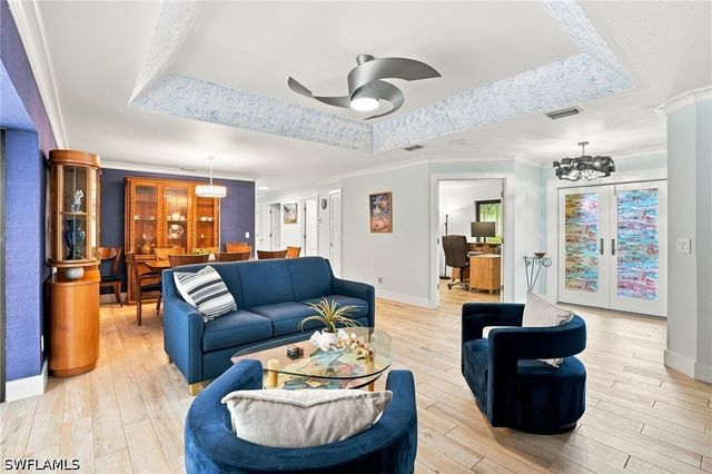 201 Palmetto Dunes CIR, Naples, FL 34113