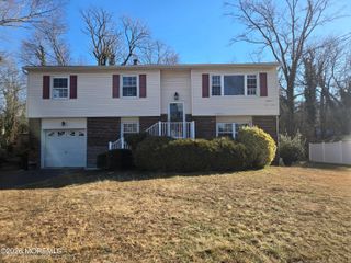 240 Mill Creek Drive, Bayville, NJ 08721