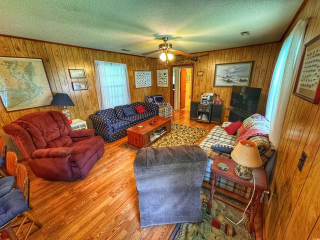 312 13th Ave. S, Surfside Beach, SC 29575