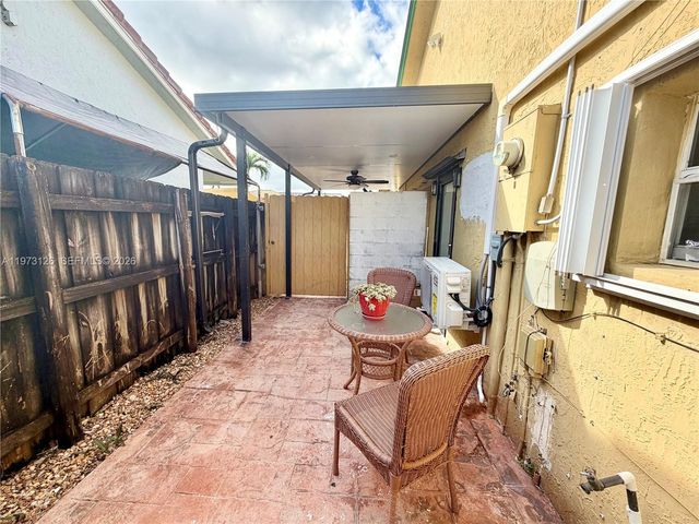 17802 SW 152nd Ct, Miami, FL 33187