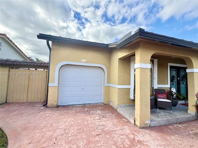 17802 SW 152nd Ct, Miami, FL 33187