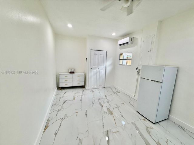 17802 SW 152nd Ct, Miami, FL 33187