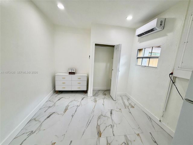 17802 SW 152nd Ct, Miami, FL 33187