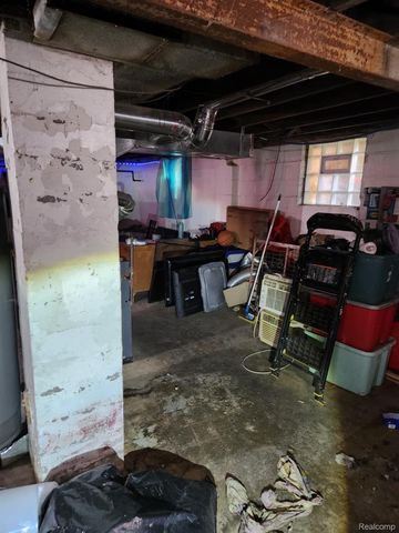 10360 Crocuslawn Street, Detroit, MI 48204