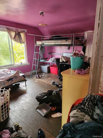 10360 Crocuslawn Street, Detroit, MI 48204