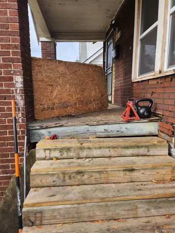 10360 Crocuslawn Street, Detroit, MI 48204