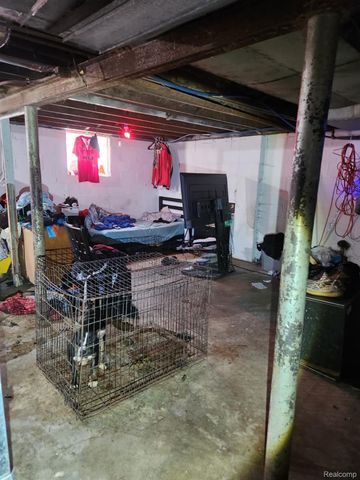 10360 Crocuslawn Street, Detroit, MI 48204