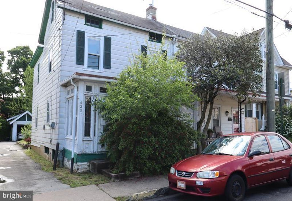 420 CEDAR ST, Jenkintown, PA 19046