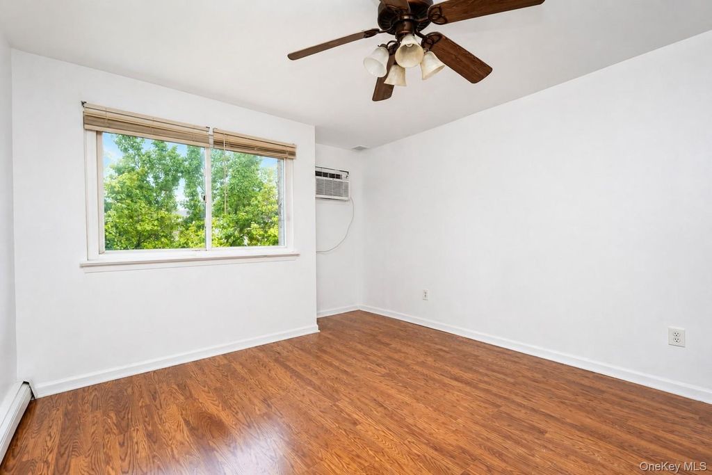 360 Barlow Avenue 6A, Staten Island, NY 10308 — photo 4