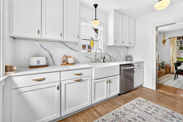 425 E CIRCLE STREET, Appleton, WI 54911