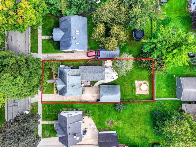 425 E CIRCLE STREET, Appleton, WI 54911
