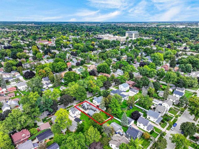 425 E CIRCLE STREET, Appleton, WI 54911