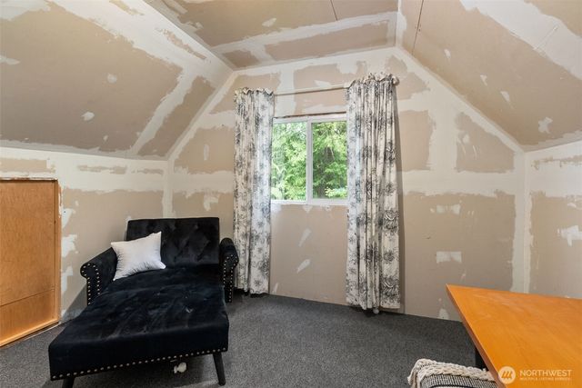 41 N Dow Place, Hoodsport, WA 98548