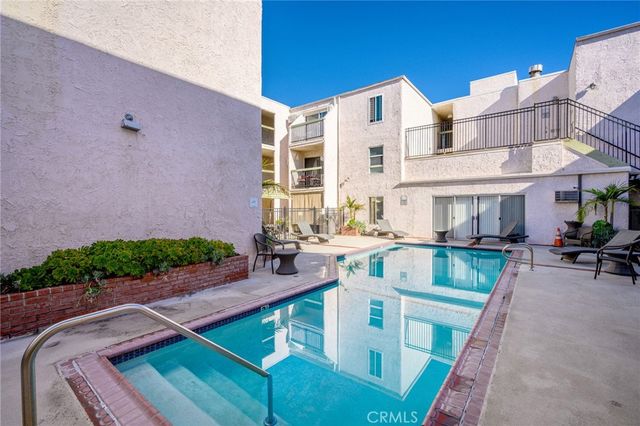 409 Burchett 119, Glendale, CA 91203