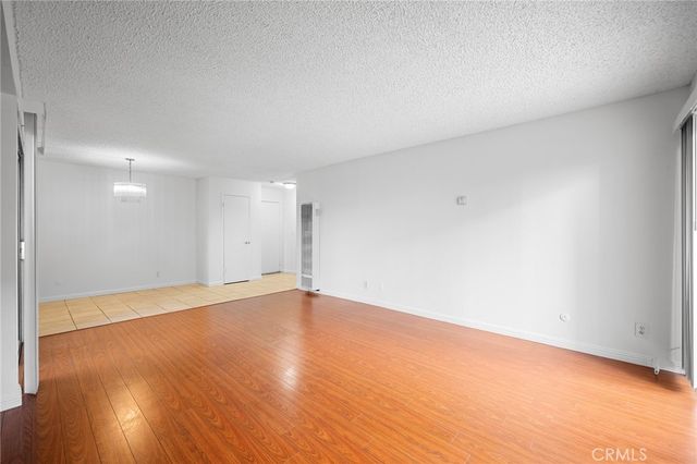 409 Burchett 119, Glendale, CA 91203