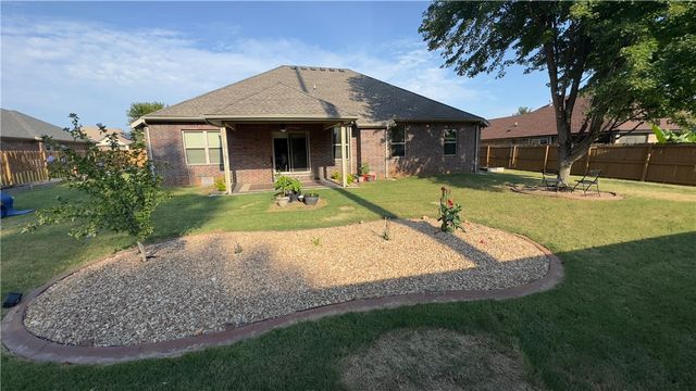 2700 SW Calm Ridge Road, Bentonville, AR 72713