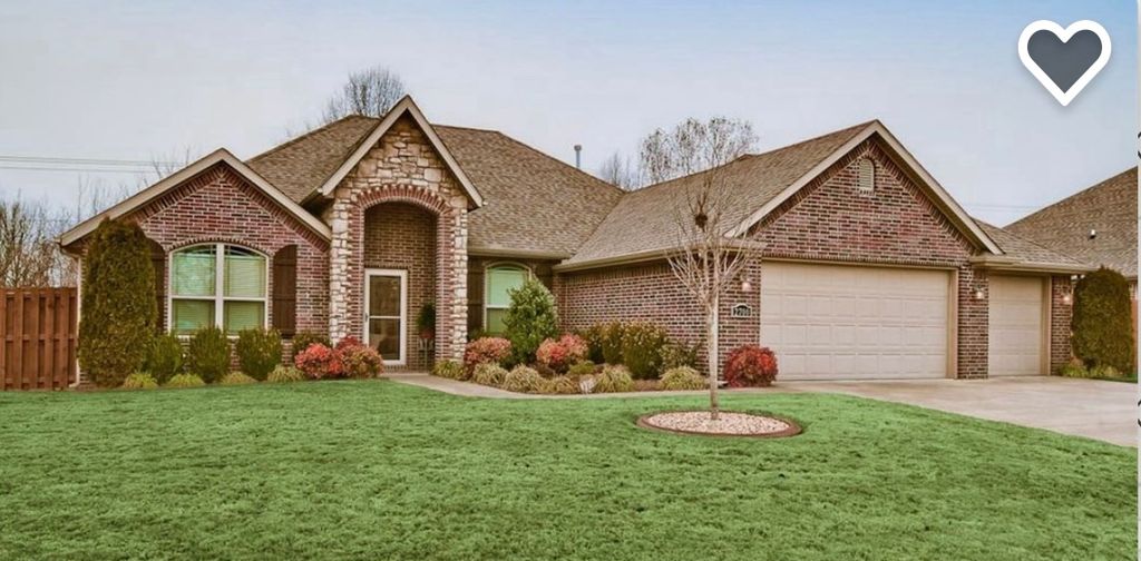 2700 SW Calm Ridge Road, Bentonville, AR 72713