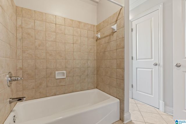 5566 LAKE TRACE DRIVE, Hoover, AL 35244