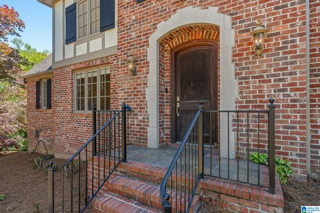5566 LAKE TRACE DRIVE, Hoover, AL 35244