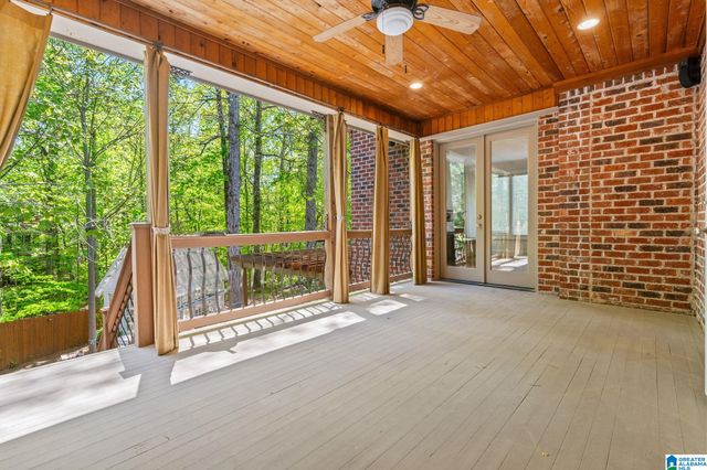 5566 LAKE TRACE DRIVE, Hoover, AL 35244