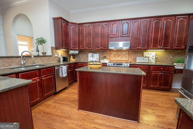 116 Crown Court, Peachtree City, GA 30269