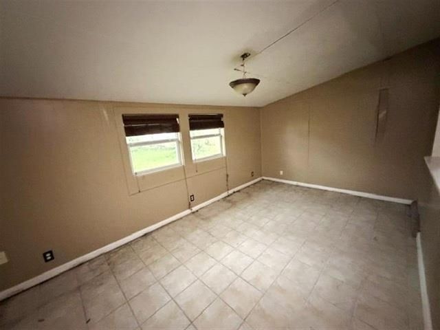3605 E Roosevelt Street, Lake Charles, LA 70607