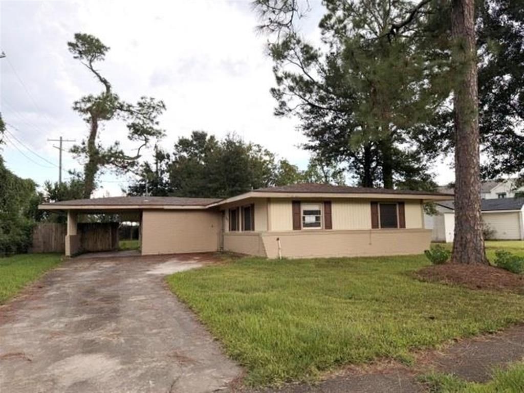 3605 E Roosevelt Street, Lake Charles, LA 70607