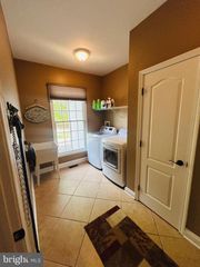 421 PINE AVE, Egg Harbor Township, NJ 08234