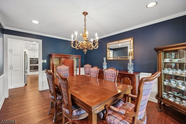 39 Wingate Dr, Livingston Twp., NJ 07039