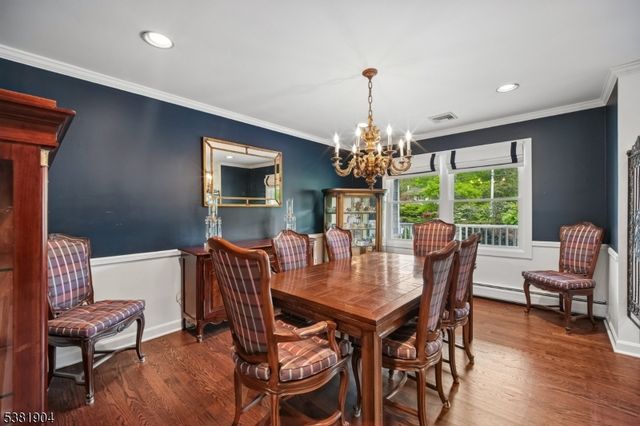 39 Wingate Dr, Livingston Twp., NJ 07039