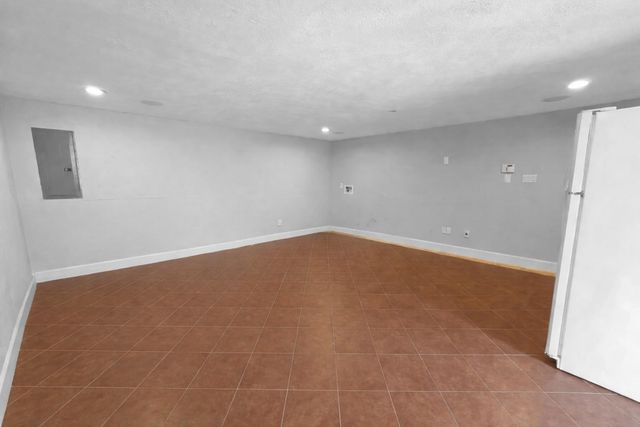 7013 Hemlock Street, Houston, TX 77087