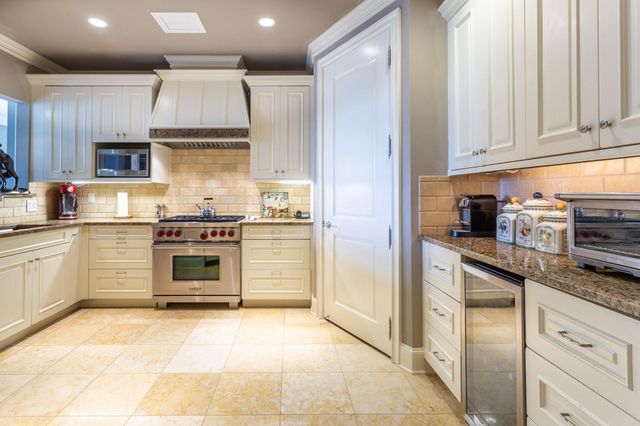 2525 N PEARL Street 1105, Dallas, TX 75201