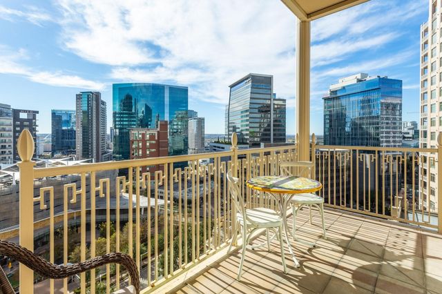 2525 N PEARL Street 1105, Dallas, TX 75201